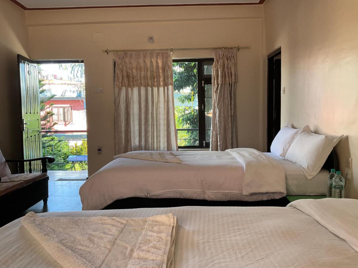 Trekkers Lodge Pokhara Eksteriør bilde