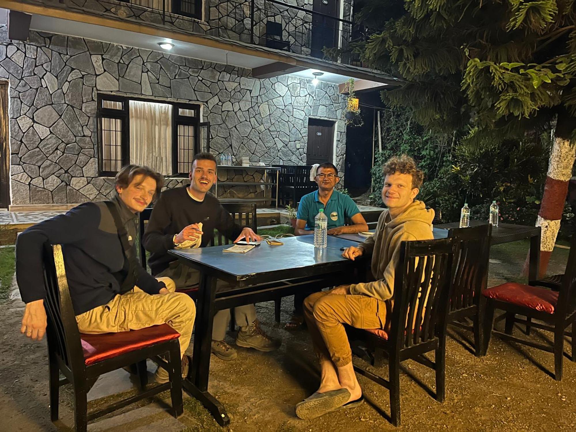 Trekkers Lodge Pokhara Eksteriør bilde