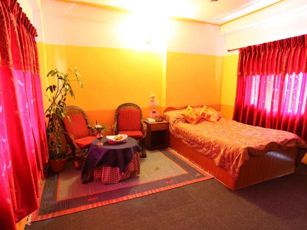 Trekkers Lodge Pokhara Rom bilde