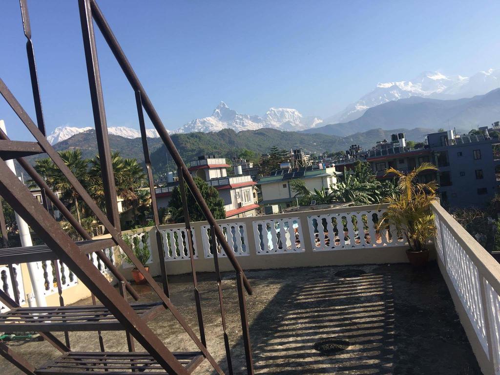 Trekkers Lodge Pokhara Eksteriør bilde