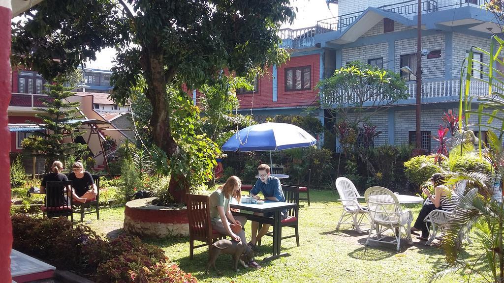 Trekkers Lodge Pokhara Eksteriør bilde